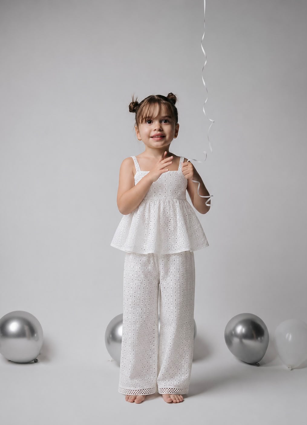Pearl Eyelet Set